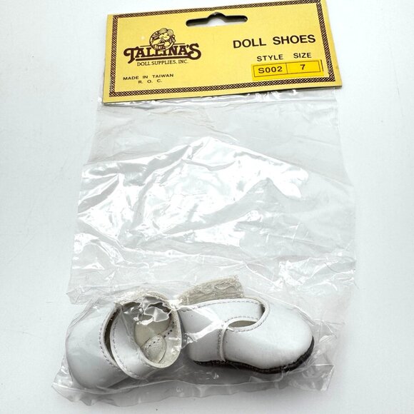 Mixed Lot Of 23 Tallinas Vintage Doll Shoes & Socks Wig Mixed Sizes Styles - Picture 3 of 16